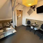 Antonina ***pensjonprzykortach*** Bed & Breakfast