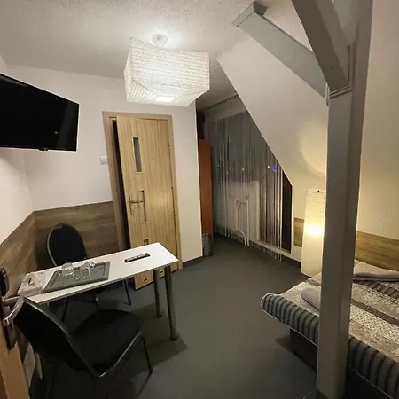 Antonina ***pensjonprzykortach*** Szczawno-Zdrój