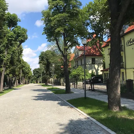Antonina ***pensjonprzykortach*** Szczawno-Zdrój