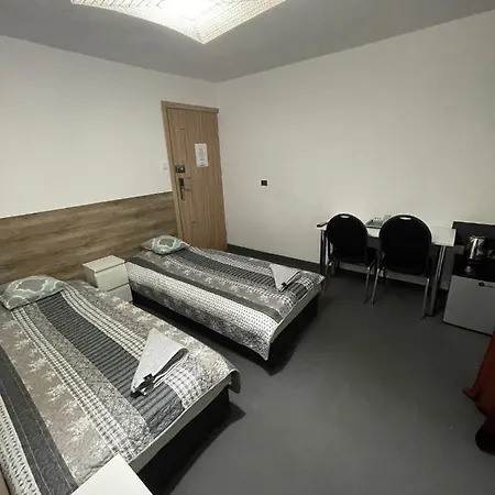 Antonina ***pensjonprzykortach***