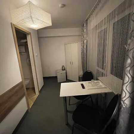 Antonina ***pensjonprzykortach*** Bed & Breakfast Szczawno-Zdroj