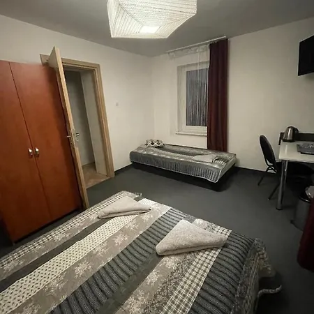 Antonina ***pensjonprzykortach*** Bed & Breakfast *