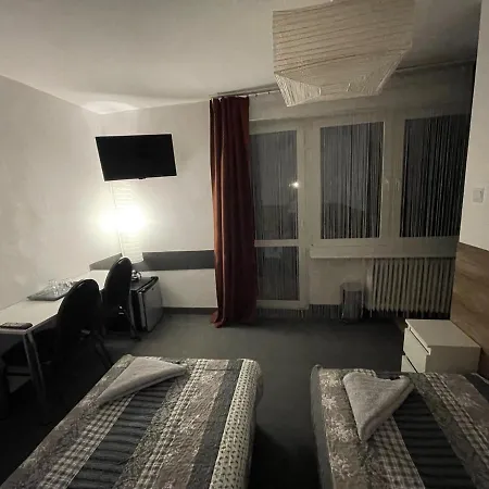 Antonina ***pensjonprzykortach*** Bed & Breakfast Szczawno-Zdroj