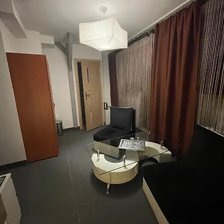 Antonina ***pensjonprzykortach*** Bed & Breakfast Szczawno-Zdroj