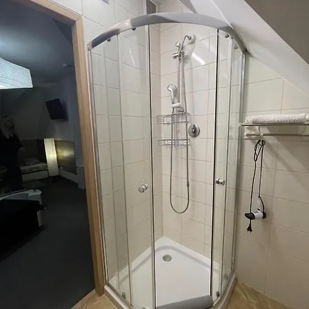 Antonina ***pensjonprzykortach*** Szczawno-Zdroj