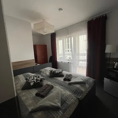 Bed & Breakfast Antonina ***pensjonprzykortach*** 4*