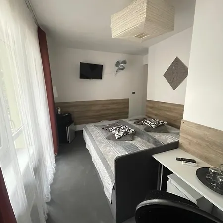 Antonina ***pensjonprzykortach*** Szczawno-Zdroj