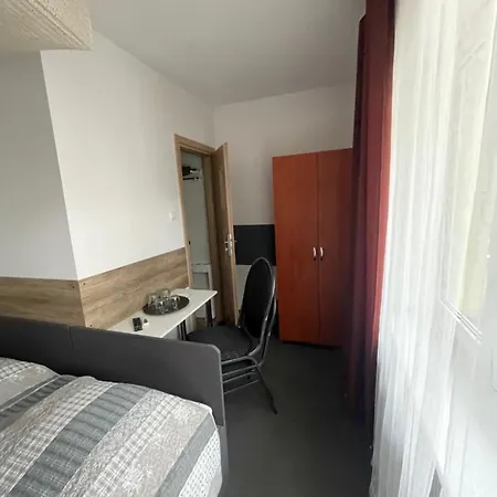 Antonina ***pensjonprzykortach*** Bed & Breakfast