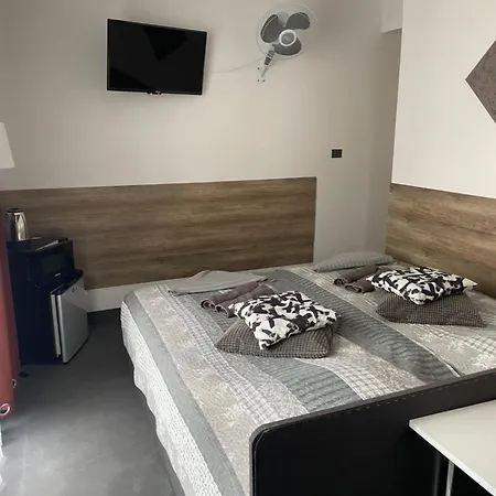 Antonina ***pensjonprzykortach*** Bed & Breakfast 4*