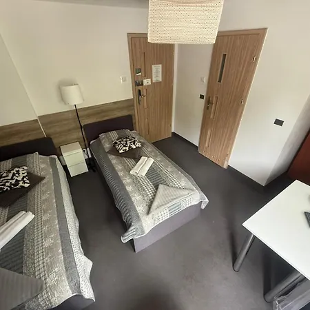 Antonina ***pensjonprzykortach***