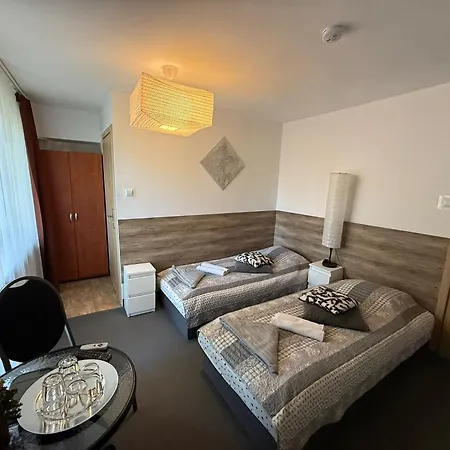 Bed & Breakfast Antonina ***pensjonprzykortach*** 4*