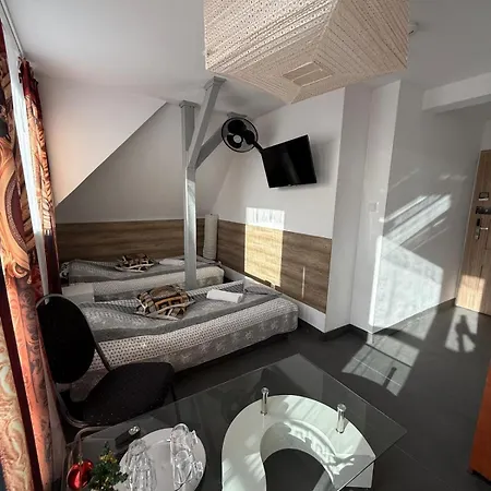 Antonina ***pensjonprzykortach*** Отель типа 