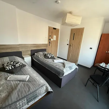 Antonina ***pensjonprzykortach*** Отель типа 