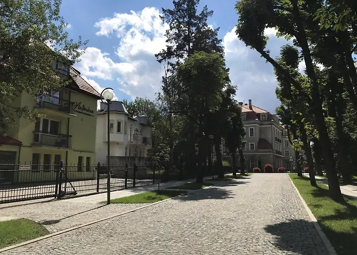 Antonina ***pensjonprzykortach*** Szczawno-Zdroj