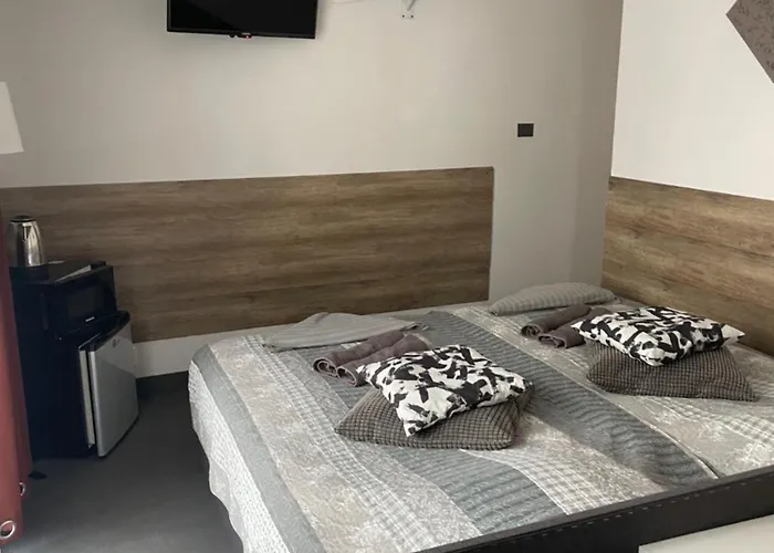 Antonina ***pensjonprzykortach*** Bed & Breakfast 4*