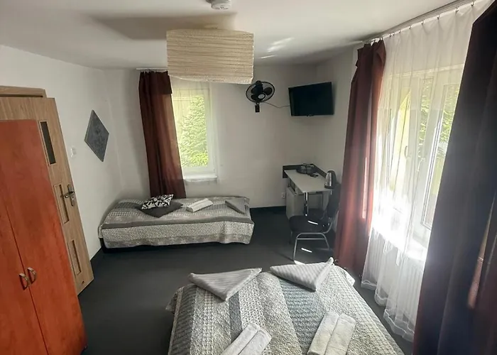 Antonina ***pensjonprzykortach*** Bed and breakfast Szczawno-Zdroj