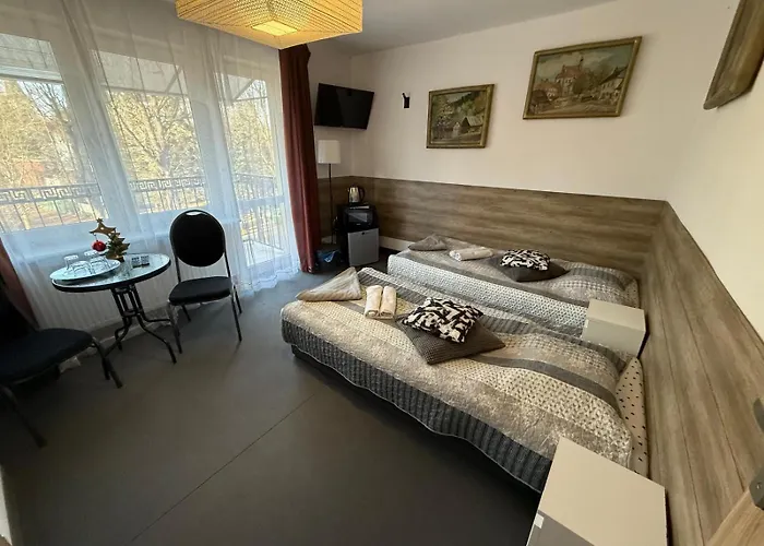 Antonina ***pensjonprzykortach*** Szczawno-Zdroj