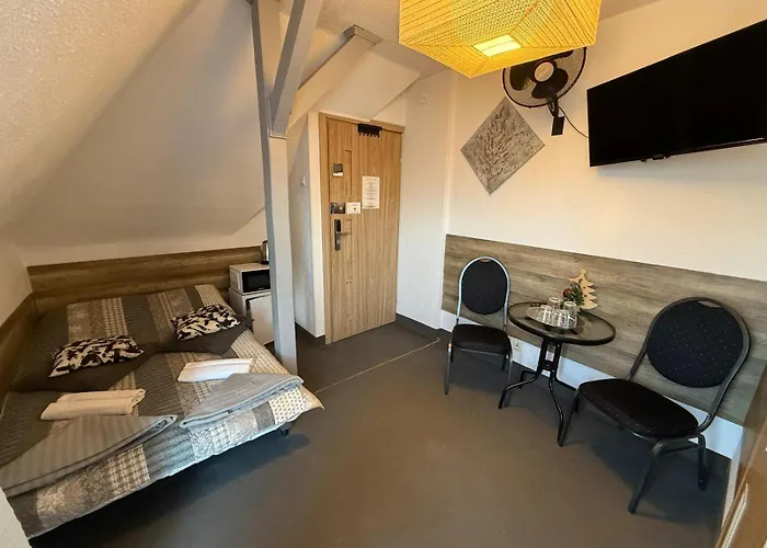 Antonina ***pensjonprzykortach*** Bed & Breakfast